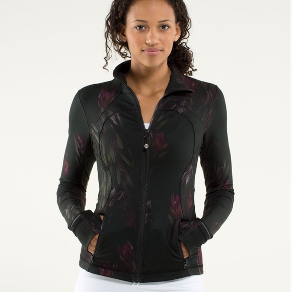Lululemon Forme Jacket *Cuffins Midnight Iris sz 4